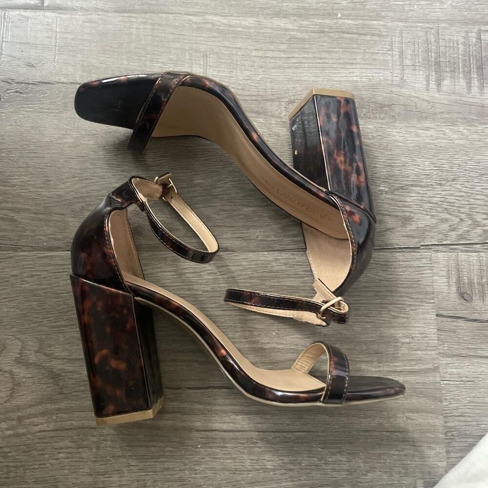 Unbranded Women's Brown Courts